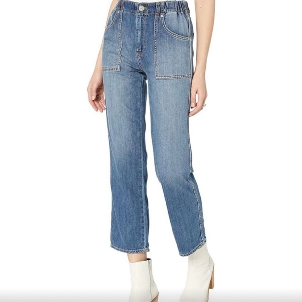 Hudson Remi High-Rise Straight Leg Jeans in Blue 26